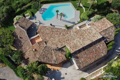 Maison à vendre à NICE Cyrnos - 9 pièces - 630 m² 