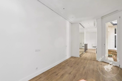 Appartement à louer à PARIS 8EME Canal St-Denis - 1 pièces - 35 m² 