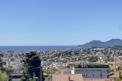 Appartement à vendre à LE CANNET Mont Boron - 3 pièces - 100 m² 