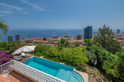 Maison à vendre à BEAUSOLEIL Bonson - 5 pièces - 165 m² 