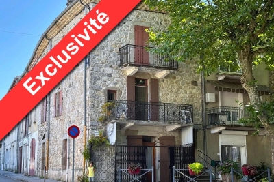 Maison &agrave; vendre &agrave; JAUJAC  - 8 pi&egrave;ces - 165 m&sup2; 