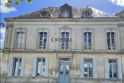 Maison à vendre à CORME ROYAL Sud - 12 pièces - 269 m² 