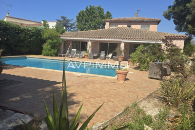 Maison à vendre terrain est nord 