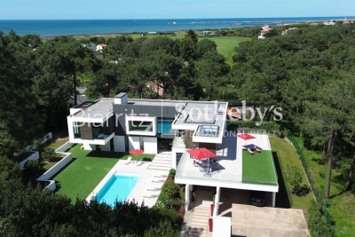 Maison à vendre villa avec piscine les pins 