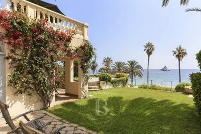 Maison à vendre à CANNES  - 10 pièces - 407 m² 