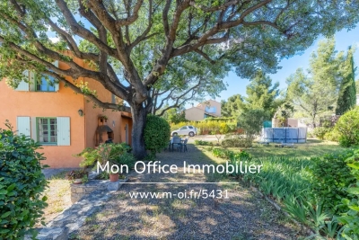 Maison à vendre à SANARY-SUR-MER  - 4 pièces - 100 m² 