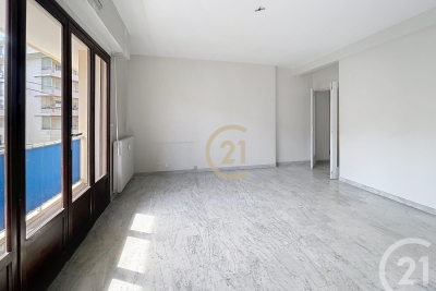 Appartement &agrave; vendre &agrave; CANNES-LA-BOCCA  - 3 pi&egrave;ces - 64 m&sup2; 