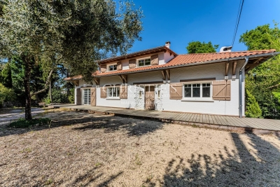 Maison à vendre à ARCACHON Villa Primerose Parc Bor.-Cauderan 5 - 7 pièces - 320 m² 