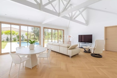 Maison &agrave; vendre &agrave; ARCACHON  - 8 pi&egrave;ces - 219 m&sup2; 