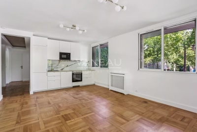 Apartment for sale in BOULOGNE BILLANCOURT Pasteur - 3 rooms - 61 m² 