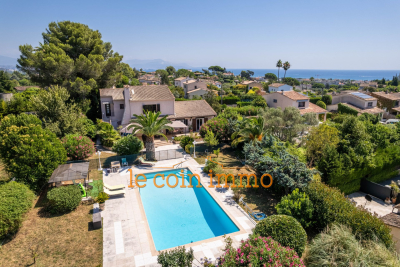 Maison à vendre à ANTIBES  - 5 pièces - 215 m² 