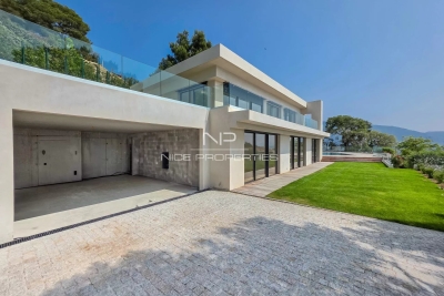Maison &agrave; vendre &agrave; ROQUEBRUNE-CAP-MARTIN  - 5 pi&egrave;ces - 277 m&sup2; 