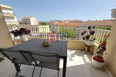 Apartment for sale in ANTIBES  - 2 rooms - 60 m&sup2; 