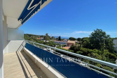 Appartement à vendre à Cap d'Antibes  - 3 pièces 90 m² 