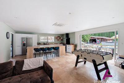 Maison à vendre à CABANAC-ET-VILLAGRAINS  - 6 pièces - 170 m² 