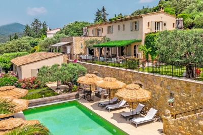 House for sale in FAYENCE Pont de Suve - 10 rooms - 380 m² 