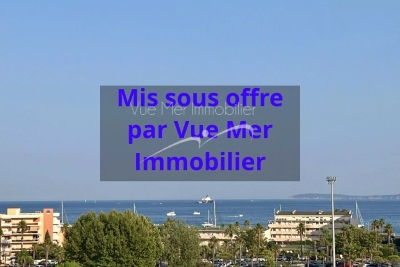 Appartement &agrave; vendre vue mer terrasse le lavandou 