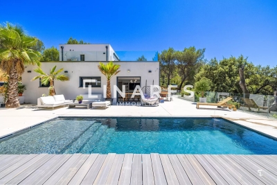 Maison à vendre belle vue piscine gard 