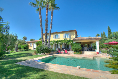 Maison à vendre à FRÉJUS Le Plan-Beautegas-Les Lones - 7 pièces - 180 m² 