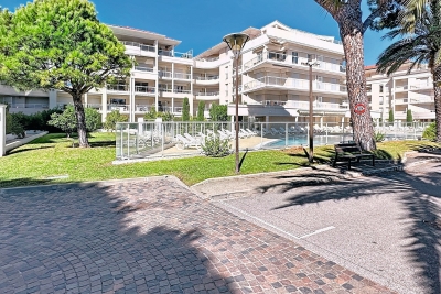 Appartement &agrave; vendre &agrave; CANNES-LA-BOCCA  - 2 pi&egrave;ces - 57 m&sup2; 