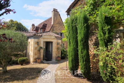 Maison &agrave; vendre &agrave; BERGERAC Saint-Pierre-de-Chignac - 9 pi&egrave;ces - 286 m&sup2; 