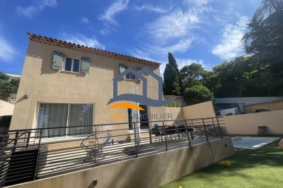 Maison à vendre à EGUILLES Centre Ancien-Cros-Lotins - 4 pièces - 97 m² 