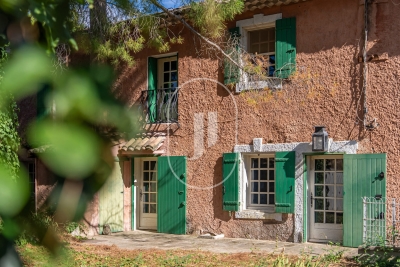 Maison à vendre à PARADOU Est - 7 pièces - 156 m² 