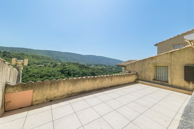 House for sale in BONNIEUX   - 217 m² 