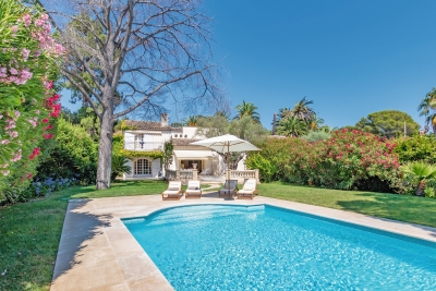 House for sale in Cap d'Antibes  - 5 rooms 294 m&sup2; 