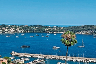 Apartment for sale in VILLEFRANCHE-SUR-MER Ouest - 4 rooms - 87 m² 