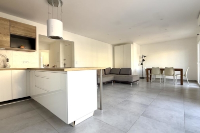 Appartement &agrave; vendre &agrave; ST-AYGULF  - 3 pi&egrave;ces - 79 m&sup2; 