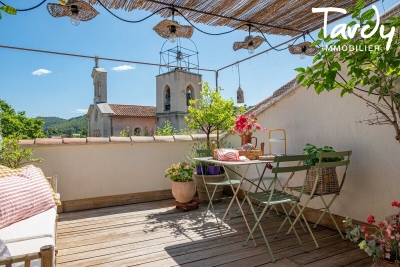 Maison &agrave; vendre &agrave; ST-CYR-SUR-MER  - 10 pi&egrave;ces - 185 m&sup2; 