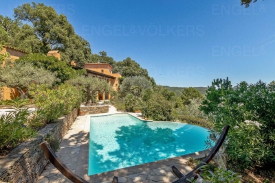 Maison à vendre belle vue piscine gard 