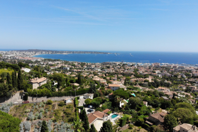 Maison à vendre piscine terrain antibes 