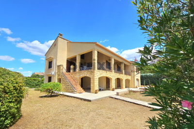 Maison à vendre à BAGNOLS-SUR-CÈZE Nord - 11 pièces - 267 m² 