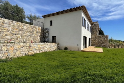 Maison à vendre à OPIO  - 5 pièces - 145 m² 