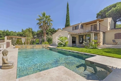 House for sale in GASSIN  - 6 rooms - 170 m&sup2; 