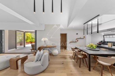 House for sale in ARCACHON  - 6 rooms - 197 m&sup2; 