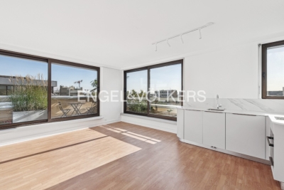 Apartment for sale in PARIS 8EME Faubourg du Roule - 2 rooms - 51 m² 