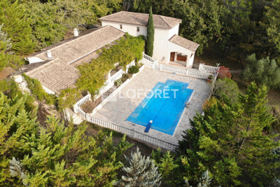 Maison &agrave; vendre &agrave; ST-PAUL-EN-FORÊT  - 5 pi&egrave;ces - 202 m&sup2; 