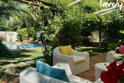 Maison à vendre à LA CIOTAT  - 6 pièces - 250 m² 