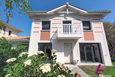 Maison &agrave; vendre &agrave; ANDERNOS-LES-BAINS  - 4 pi&egrave;ces - 88 m&sup2; 