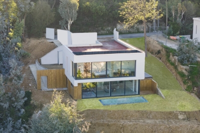 House for sale in VALLAURIS  - 5 rooms - 140 m² 