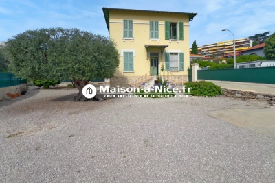 Maison à vendre à NICE Cyrnos - 9 pièces - 180 m² 
