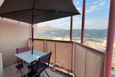 Appartement à vendre à CARROS  - 3 pièces - 61 m² 