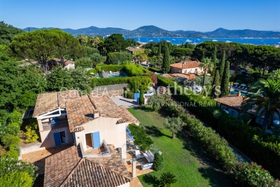 Maison à vendre terrain est nord 