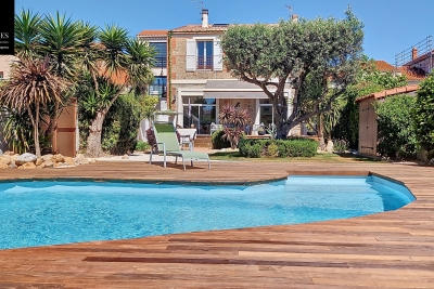 Maison à vendre à PERPIGNAN  - 6 pièces - 215 m² 
