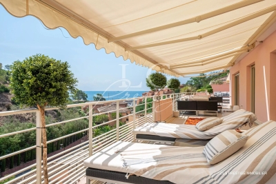 Appartement &agrave; vendre &agrave; THÉOULE-SUR-MER  - 4 pi&egrave;ces - 100 m&sup2; 
