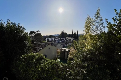 Maison à vendre à MOUANS-SARTOUX  - 4 pièces - 165 m² 