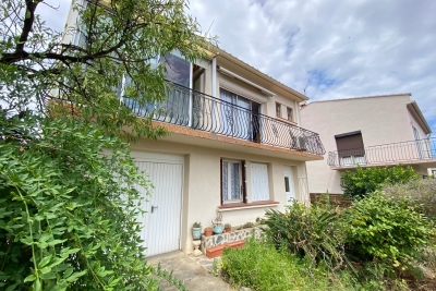 Maison à vendre à ST-CYPRIEN  - 6 pièces - 200 m² 